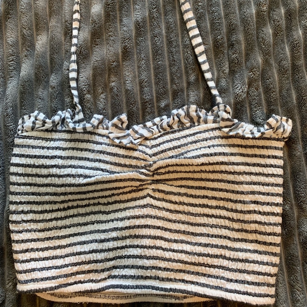 Cropped top